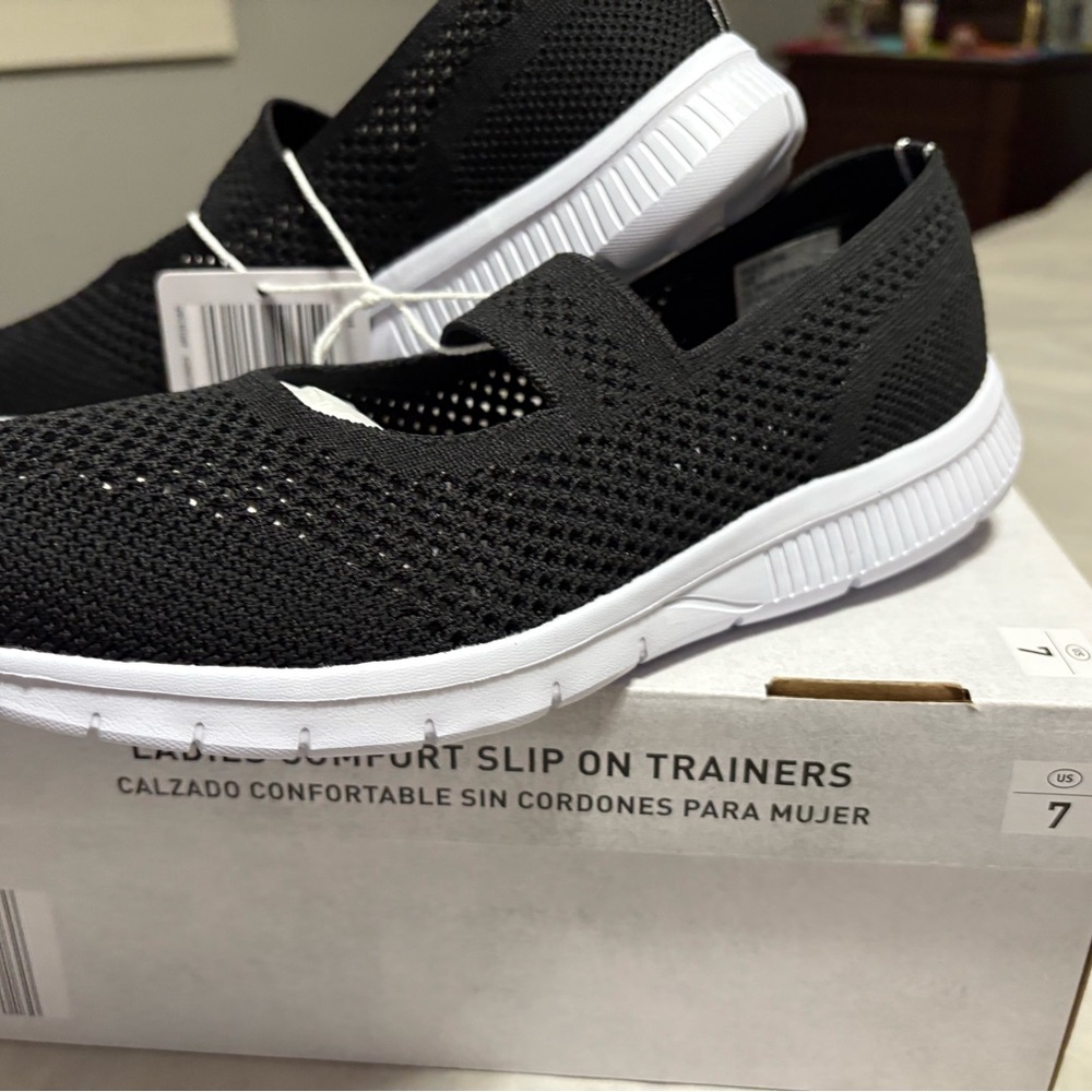 Trane Women's Black Athletic Slip-On Shoes - Picture 2 of 11